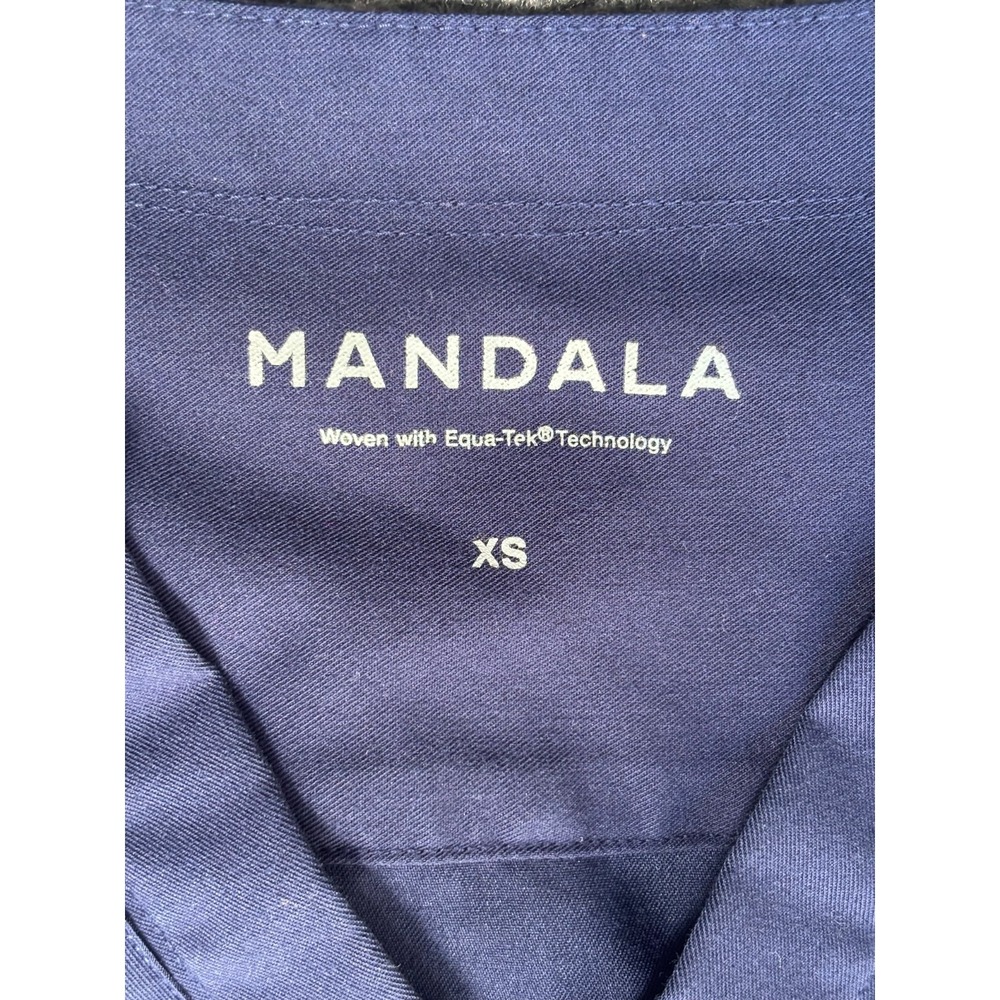Mandala Scrub Top Women's Size XS Purple Polyester V-Neck Short Sleeve Pullover - Picture 2 of 6